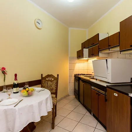 Apartments Mir Fazana Exterior photo