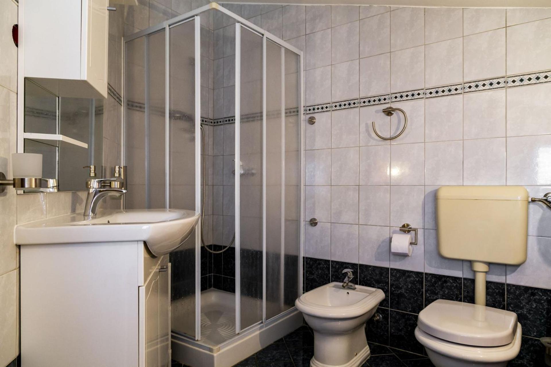 Apartman Mir *